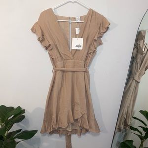 Selfie Leslie dress NWT
